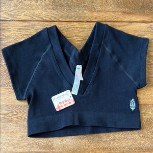 Free People crop top size m/l NWT